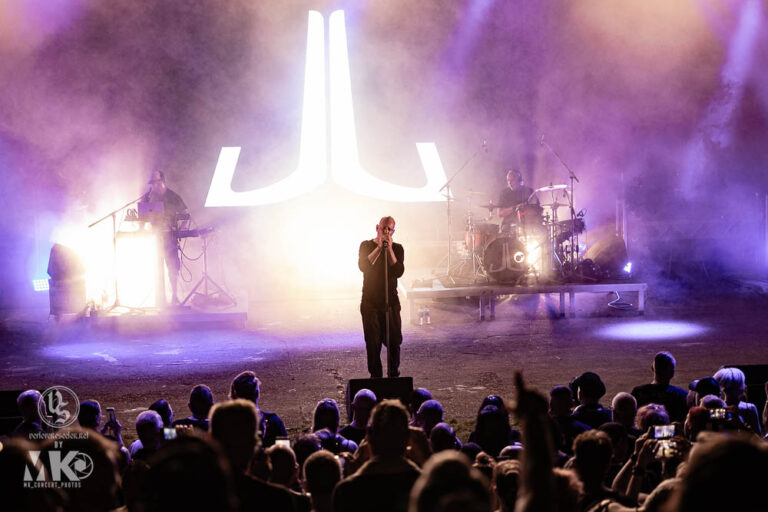 2026-06-26 Black Lower Castle Festival – De/Vision