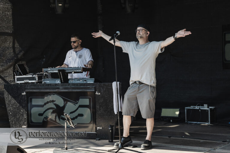 2026-06-26 Black Lower Castle Festival – Starsign